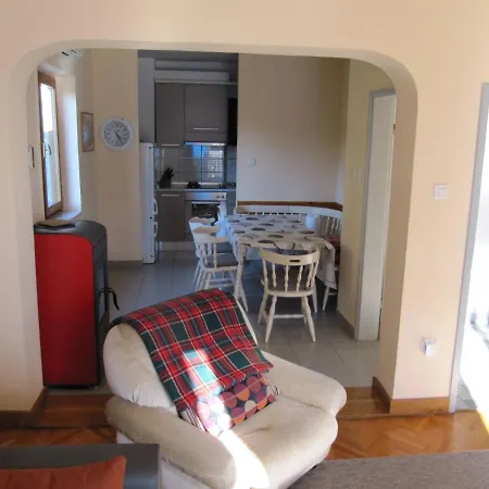 Morovic Apartment *